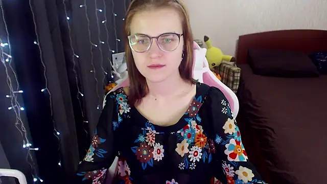 Snapshot of MissBrightShine chatting on 21, 1, 2025 MissBrightShine online show from 21, 1, 2025
