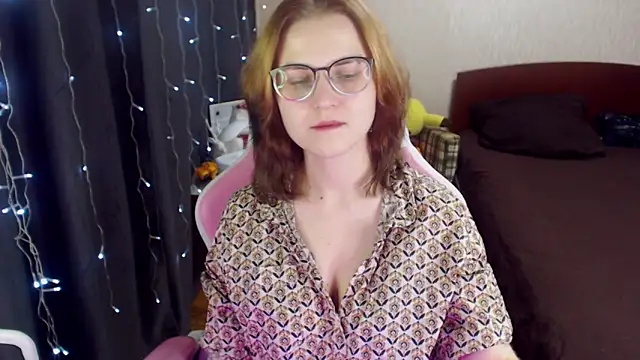 Snapshot of MissBrightShine chatting on 24, 1, 2025 MissBrightShine online show from 24, 1, 2025