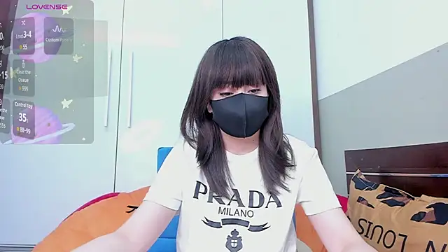 Snapshot of alonelove__ chatting on 10, 9, 2025 alonelove online show from 10, 9, 2025