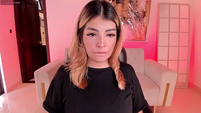 LisaMonroe  online show from 22, 1, 2025