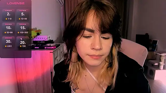 Snapshot of _selectrra chatting on 7, 2, 2025  selectrra online show from 7, 2, 2025