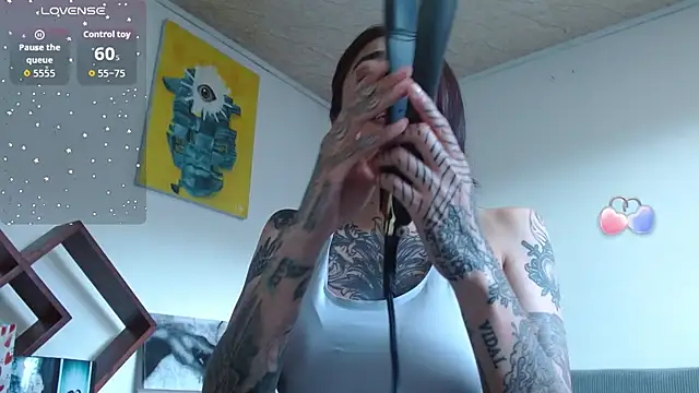 ZoeBakers  online show from 4, 10, 2025