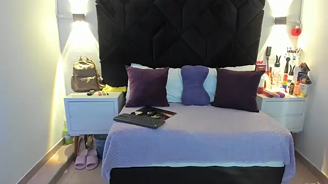 Snapshot of letiziia_sky1 chatting on 3, 2, 2025 letiziia sky1 online show from 3, 2, 2025