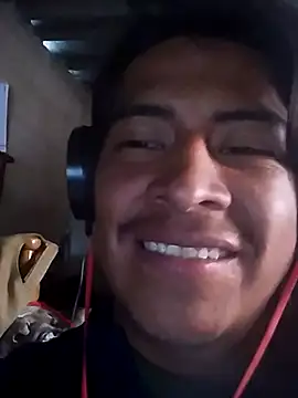 Snapshot of davidatration15 chatting on 24, 9, 2025 davidatration15 online show from 24, 9, 2025