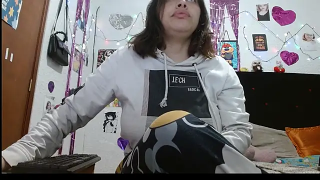 Snapshot of Saray_extrovert_ chatting on 26, 12, 2024 Saray extrovert online show from 26, 12, 2024