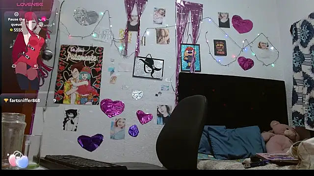 Snapshot of Saray_extrovert_ chatting on 12, 3, 2025 Saray extrovert online show from 12, 3, 2025