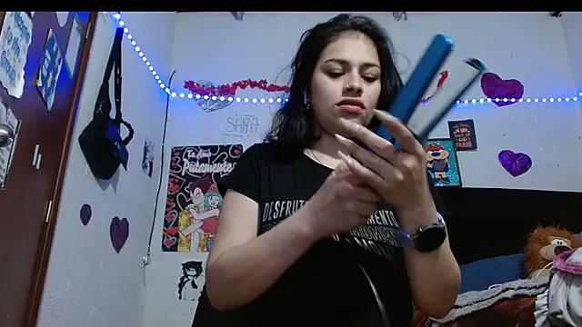 Snapshot of Saray_extrovert_ chatting on 5, 10, 2025 Saray extrovert online show from 5, 10, 2025