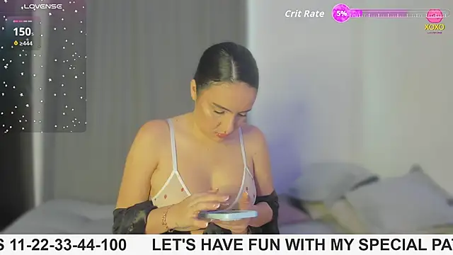 Snapshot of rouse_lili chatting on 1, 12, 2025 rouse lili online show from 1, 12, 2025