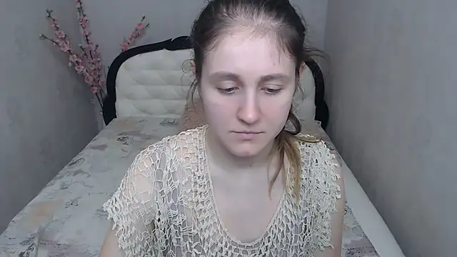 Holliy Cooper online show from 1, 4, 2026