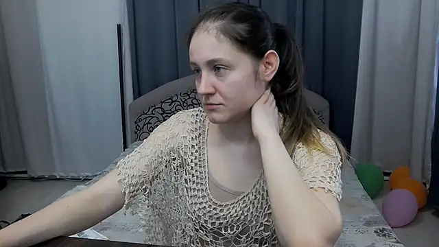 Holliy Cooper online show from 3, 4, 2026