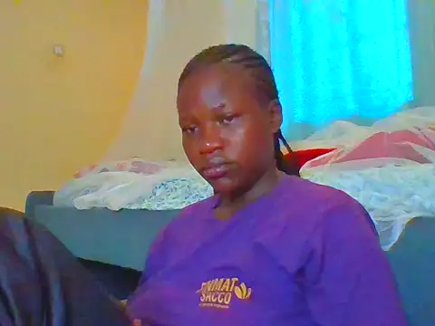 prettychic5 online show from 17, 4, 2026