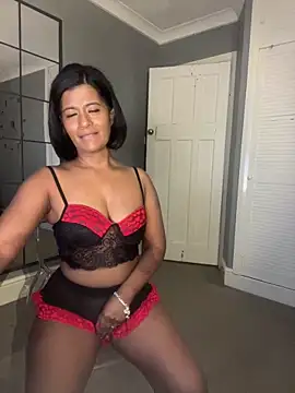 Snapshot of RoseMelanie chatting on 24, 1, 2025 RoseMelanie online show from 24, 1, 2025