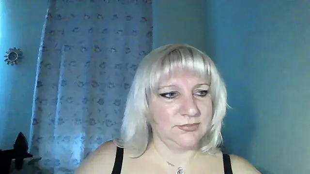 Snapshot of MeilomaWesa chatting on 21, 10, 2025 MeilomaWesa online show from 21, 10, 2025