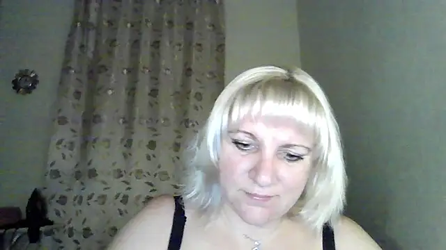 Snapshot of MeilomaWesa chatting on 22, 10, 2025 MeilomaWesa online show from 22, 10, 2025