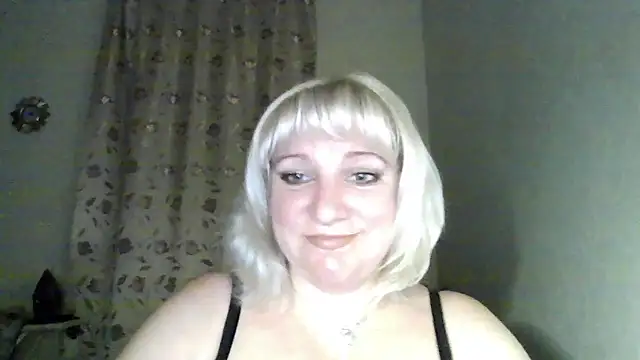 Snapshot of MeilomaWesa chatting on 30, 10, 2025 MeilomaWesa online show from 30, 10, 2025