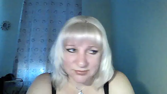 Snapshot of MeilomaWesa chatting on 18, 11, 2025 MeilomaWesa online show from 18, 11, 2025