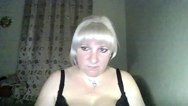 Snapshot of MeilomaWesa chatting on 25, 11, 2025 MeilomaWesa online show from 25, 11, 2025