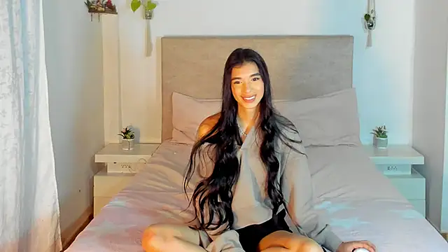 katt pelaez online show from 1, 2, 2026