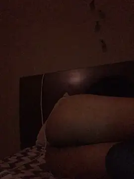 sandyfem01 online show from 5, 3, 2025