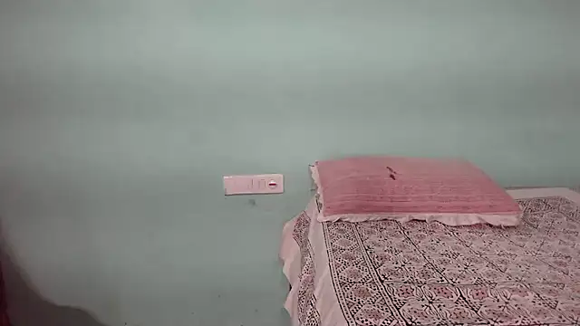 Snapshot of shrutitelugu69 chatting on 6, 1, 2026 shrutitelugu69 online show from 6, 1, 2026