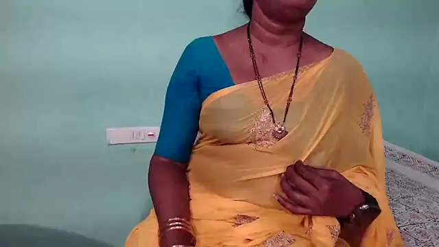 Snapshot of shrutitelugu69 chatting on 7, 1, 2026 shrutitelugu69 online show from 7, 1, 2026