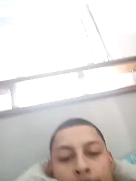 Snapshot of emrehliug12 chatting on 26, 11, 2025 emrehliug12 online show from 26, 11, 2025