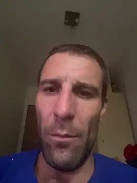 Snapshot of matejk chatting on 5, 10, 2025 matejk online show from 5, 10, 2025