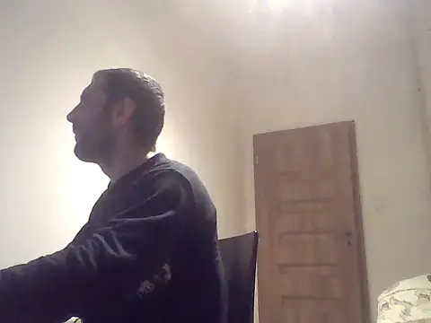 Snapshot of matejk chatting on 10, 10, 2025 matejk online show from 10, 10, 2025