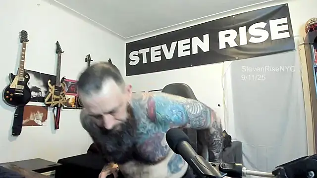 Snapshot of StevenRiseNYC chatting on 12, 9, 2025 StevenRiseNYC online show from 12, 9, 2025