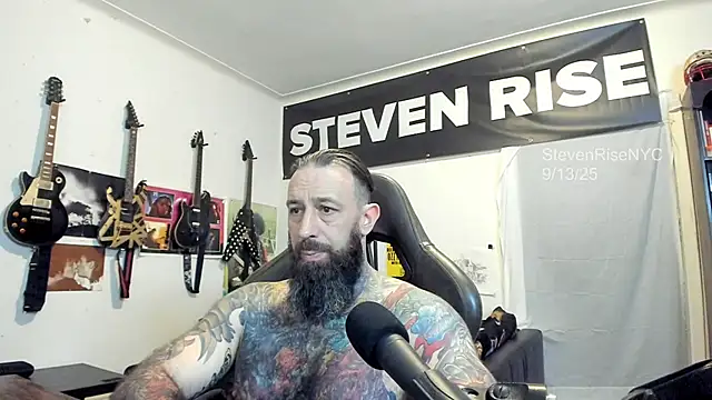 Snapshot of StevenRiseNYC chatting on 14, 9, 2025 StevenRiseNYC online show from 14, 9, 2025