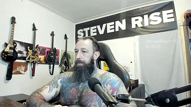 Snapshot of StevenRiseNYC chatting on 29, 9, 2025 StevenRiseNYC online show from 29, 9, 2025