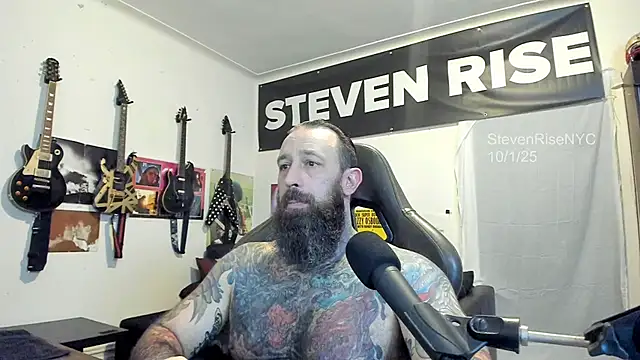 Snapshot of StevenRiseNYC chatting on 2, 10, 2025 StevenRiseNYC online show from 2, 10, 2025