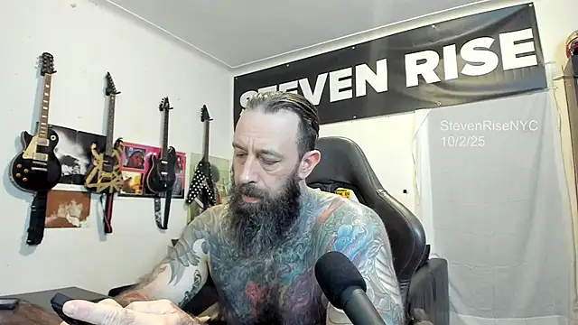 Snapshot of StevenRiseNYC chatting on 3, 10, 2025 StevenRiseNYC online show from 3, 10, 2025