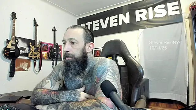 Snapshot of StevenRiseNYC chatting on 12, 10, 2025 StevenRiseNYC online show from 12, 10, 2025