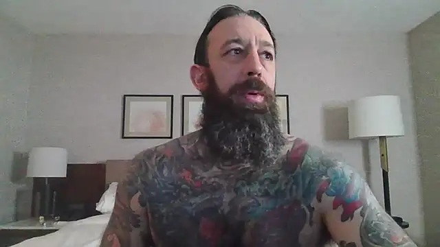 Snapshot of StevenRiseNYC chatting on 26, 10, 2025 StevenRiseNYC online show from 26, 10, 2025