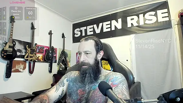 Snapshot of StevenRiseNYC chatting on 14, 11, 2025 StevenRiseNYC online show from 14, 11, 2025
