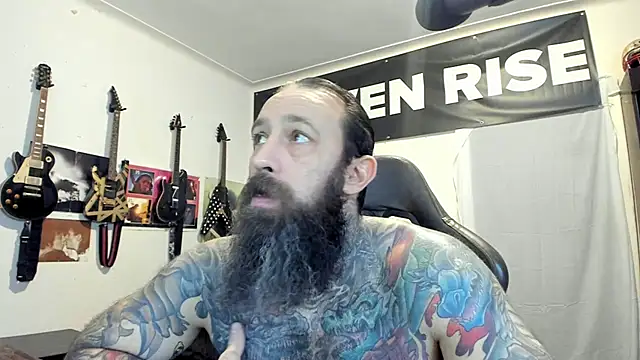 Snapshot of StevenRiseNYC chatting on 21, 11, 2025 StevenRiseNYC online show from 21, 11, 2025