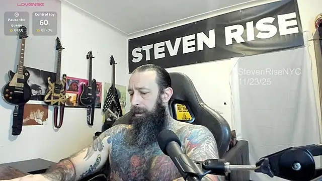 Snapshot of StevenRiseNYC chatting on 23, 11, 2025 StevenRiseNYC online show from 23, 11, 2025