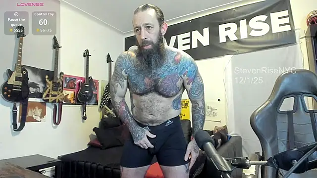 Snapshot of StevenRiseNYC chatting on 2, 12, 2025 StevenRiseNYC online show from 2, 12, 2025