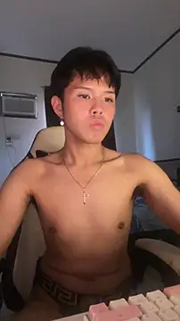 Snapshot of Plaxtique chatting on 21, 12, 2025 Plaxtique online show from 21, 12, 2025