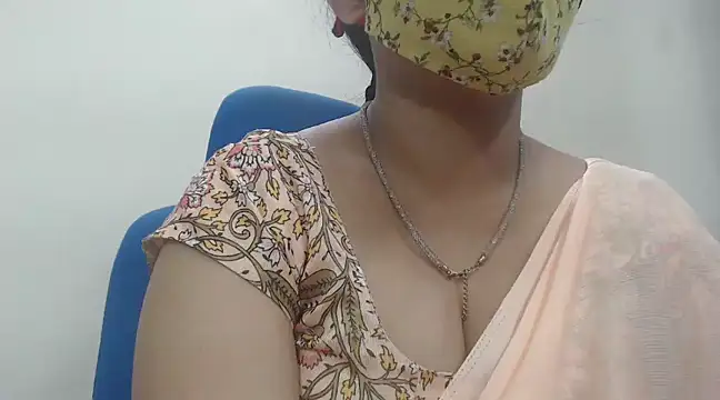 Snapshot of Lovely_Siri_23 chatting on 20, 2, 2025 Lovely Siri 23 online show from 20, 2, 2025