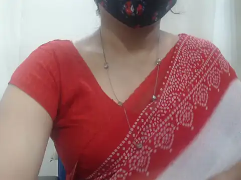 Lovely Siri 23 online show from 17, 11, 2025