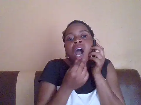 Snapshot of sweetbabra1 chatting on 2, 10, 2025 sweetbabra1 online show from 2, 10, 2025