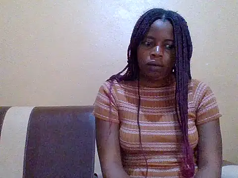 Snapshot of sweetbabra1 chatting on 21, 10, 2025 sweetbabra1 online show from 21, 10, 2025