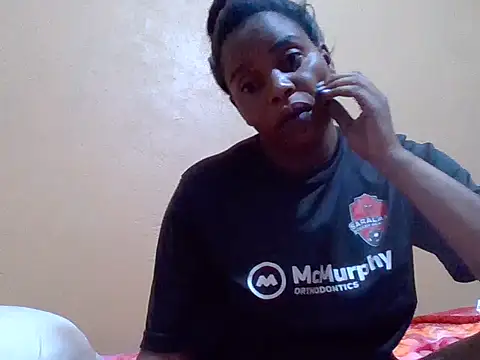 Snapshot of sweetbabra1 chatting on 14, 11, 2025 sweetbabra1 online show from 14, 11, 2025