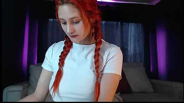 skinny Raven online show from 5, 11, 2025