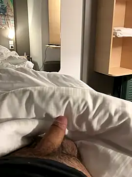 Snapshot of neugrg chatting on 1, 10, 2025 neugrg online show from 1, 10, 2025