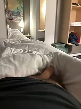 Snapshot of neugrg chatting on 4, 10, 2025 neugrg online show from 4, 10, 2025