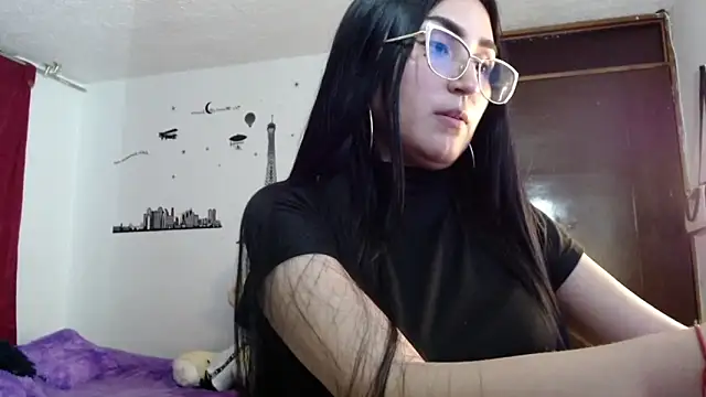 Tiffani Williams online show from 27, 3, 2026