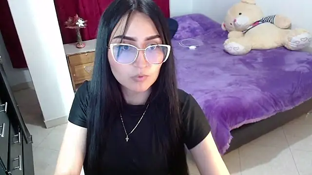 Tiffani Williams online show from 14, 4, 2026